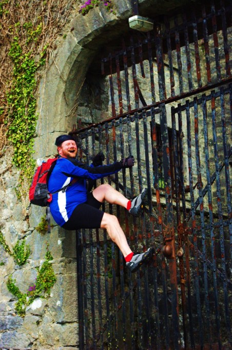 escaping the castle fix