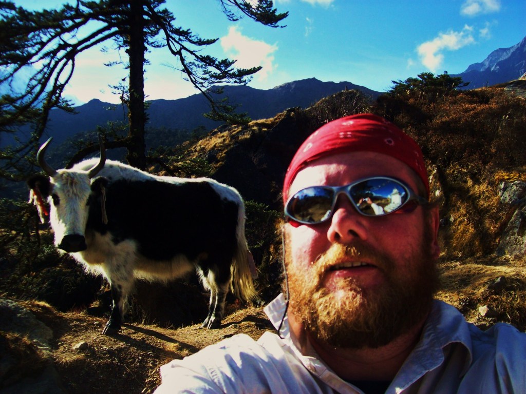 happiness, everest, be happy, hiking