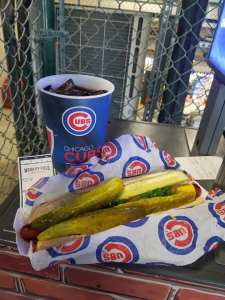 wrigley field, cubs, travel